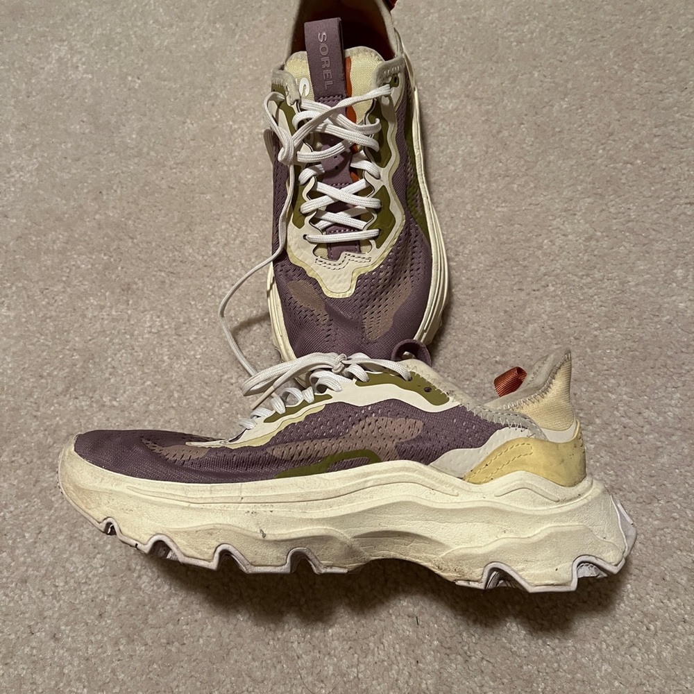 SOREL kinetic breakthru tech tennis shoes